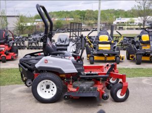 eXmark 60" Radius E-Series Zero Turn Mower RDE730GKA60200